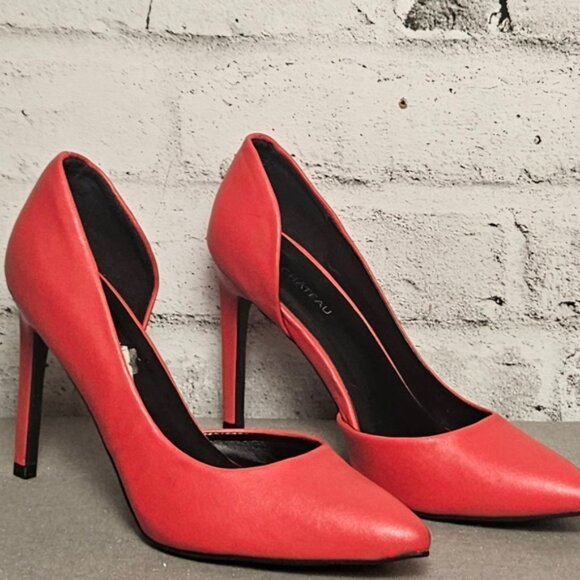 le Chateau Elegant Red High Heels - Picture 2 of 6